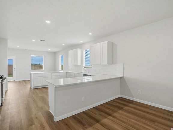 5th image of 2582 Downsbury Road
