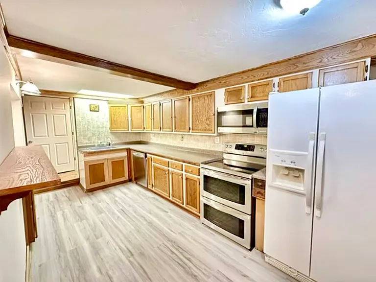 2422 Main St #1 — Photo 4