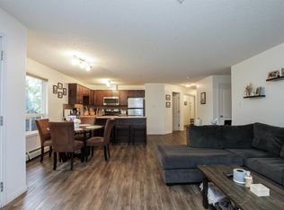 7327 S Terwillegar Dr #7208, Edmonton, AB T6R0M1
