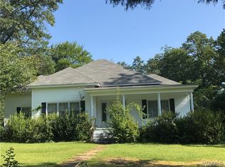 257 Spring St, Carrollton, AL 35447