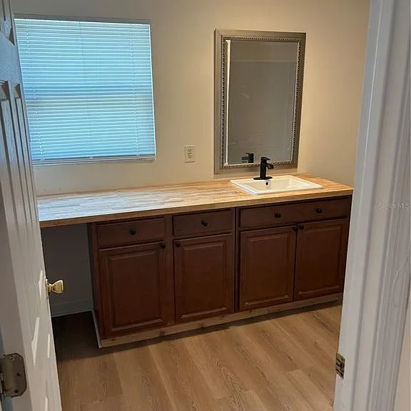 1100 Jamela Dr #B — Photo 15