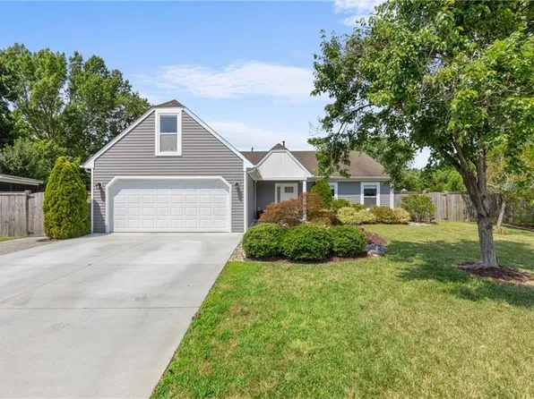 2025 Falling Sun Ln, Virginia Beach, VA 23454