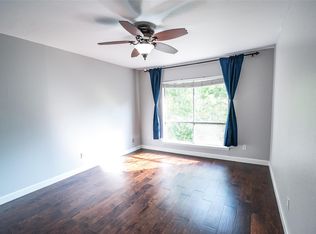 2238 S Piney Point Rd APT 209, Houston, TX 77063