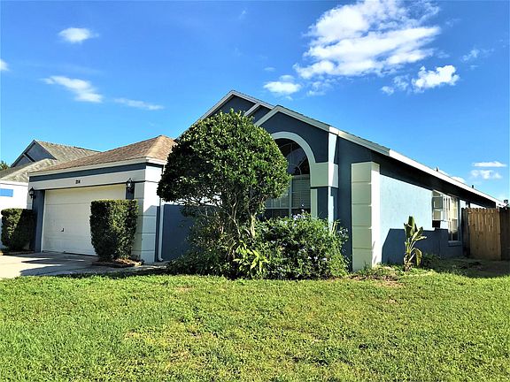 2nd image of 214 Lakebreeze Cir