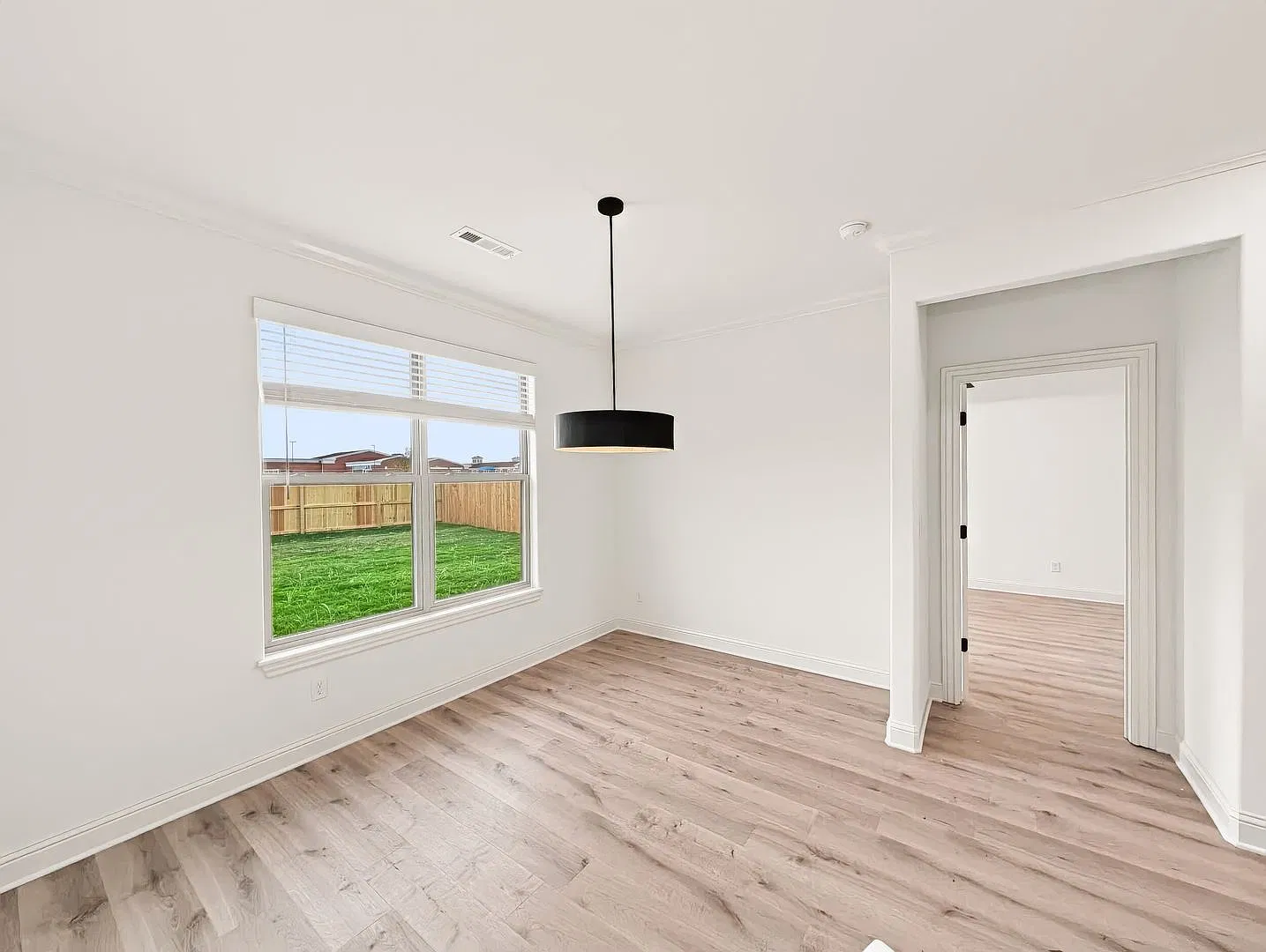 Spacious New Construction Spacious in Growing Spring Creek Farms — Photo 4