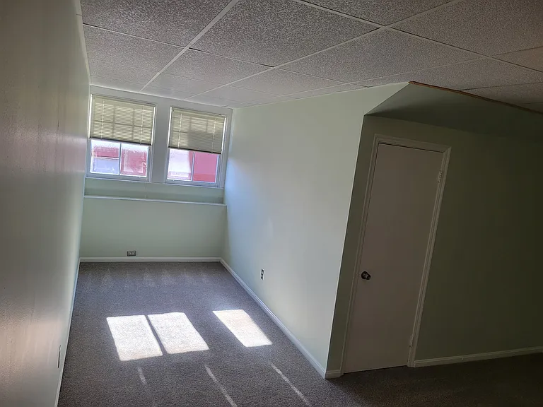 2404 Auburn Ave #6 — Photo 12