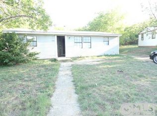 7933 Downe Dr, White Settlement, TX 76108