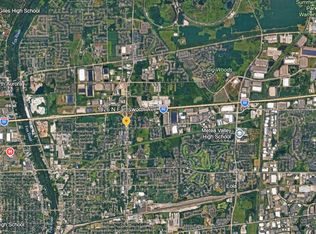 1826 N Farnsworth Ave, Aurora, IL 60505