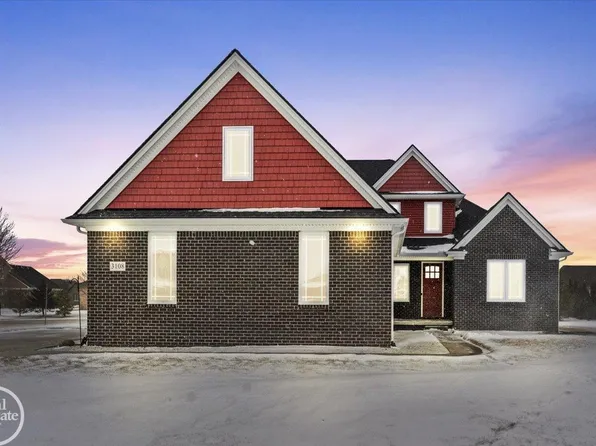 3108 Regatta Ln, Saint Clair, MI 48079