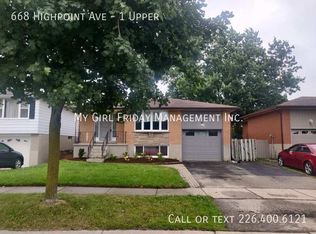 668 Highpoint Ave #1, Waterloo, ON N2L4Z5