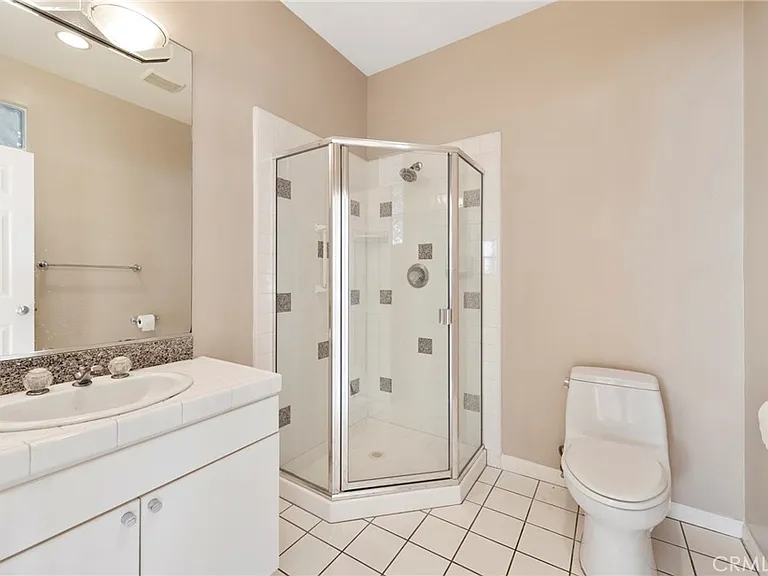 1536 Silver St — Photo 5