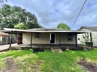 1219 S 13th St, Nederland, TX 77627