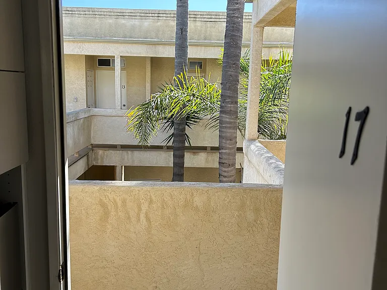 5411 Linda Vista Rd #17 — Photo 3