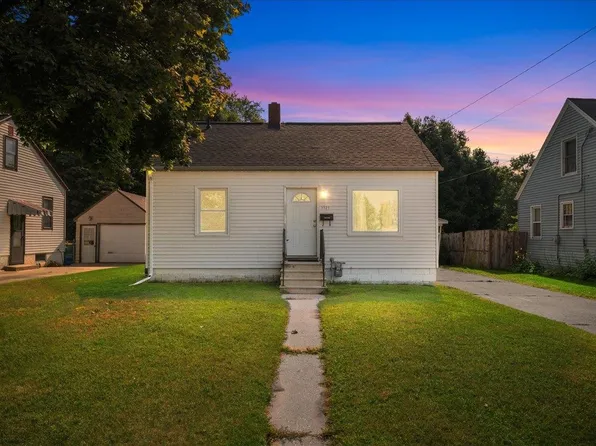 1123 S Fisk St, Green Bay, WI 54304