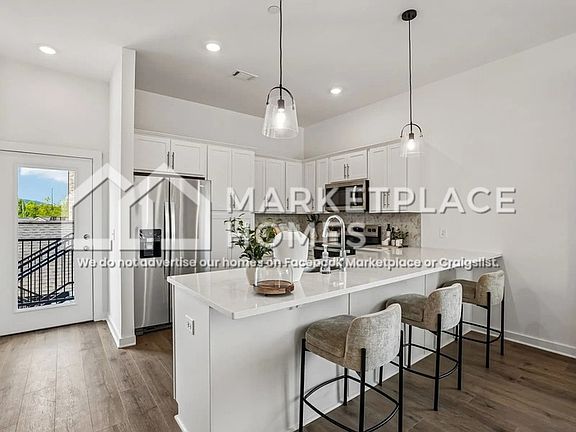 2nd image of 100A Bess Blvd