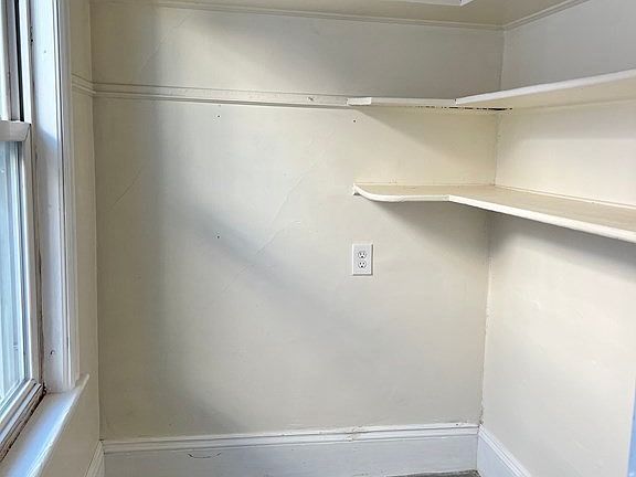 3rd image of 42 Barry St #2