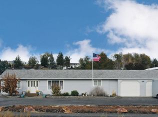 1048 SW Colfax Ln, Madras, OR 97741