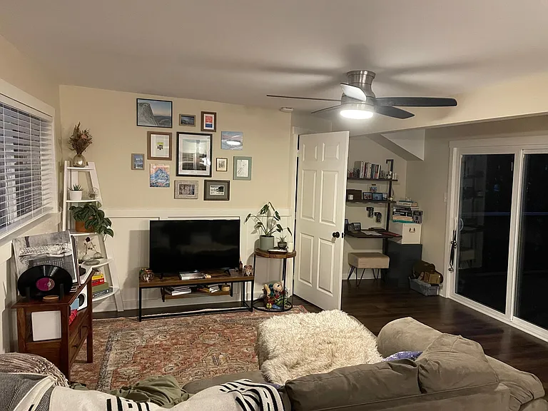 NW Highland Dr — Photo 13