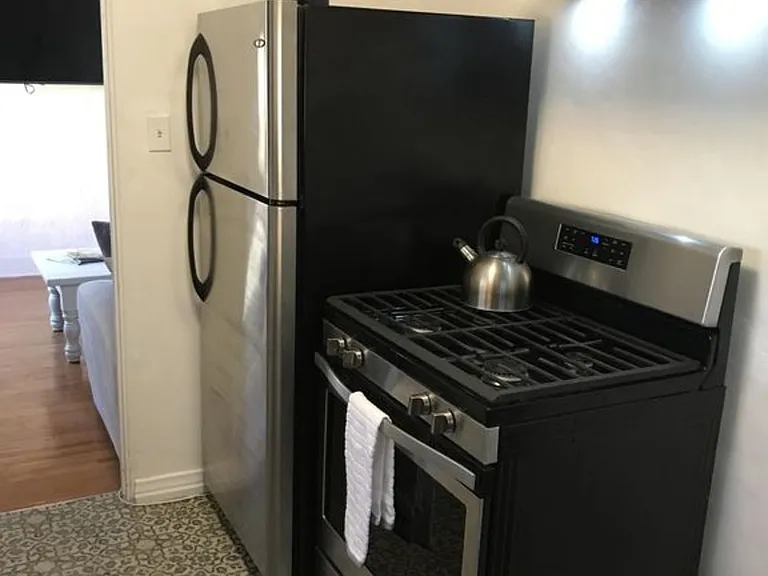 Bluff Pl — Photo 9