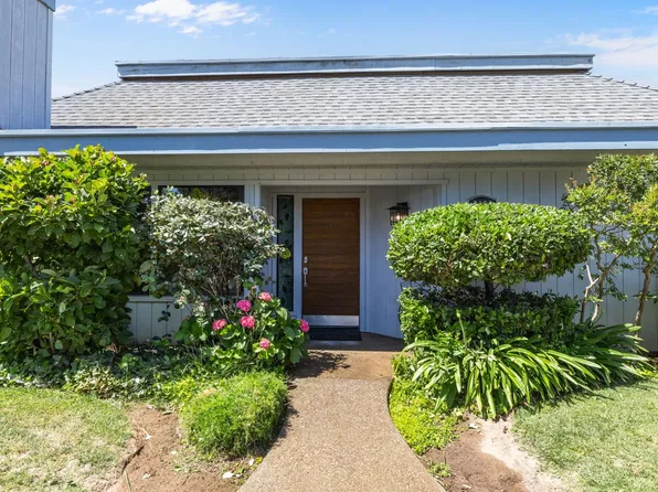 8385 N Raisina Ave, Fresno, CA 93720