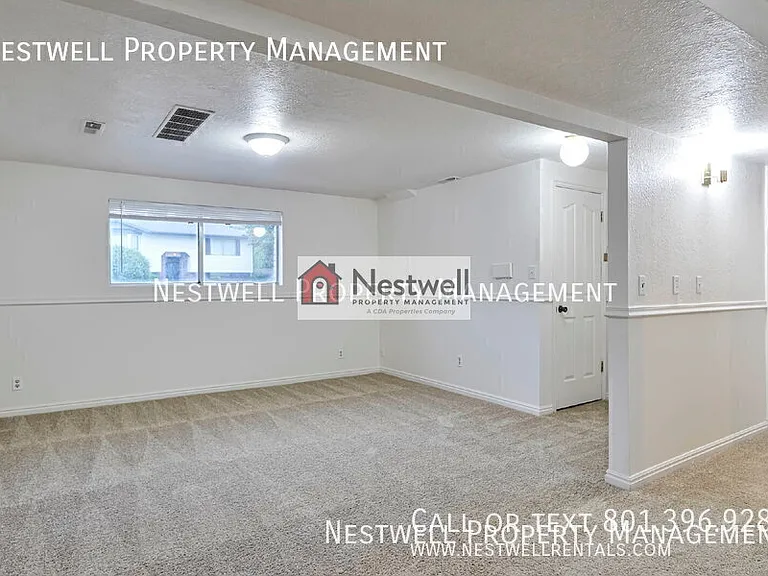 815 E Dusty Rock Pl — Photo 23