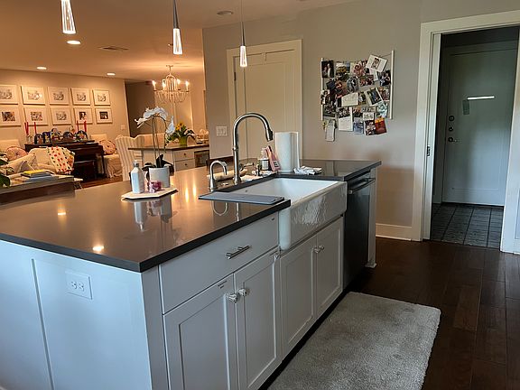 2nd image of 3006 Pinecrest Dr