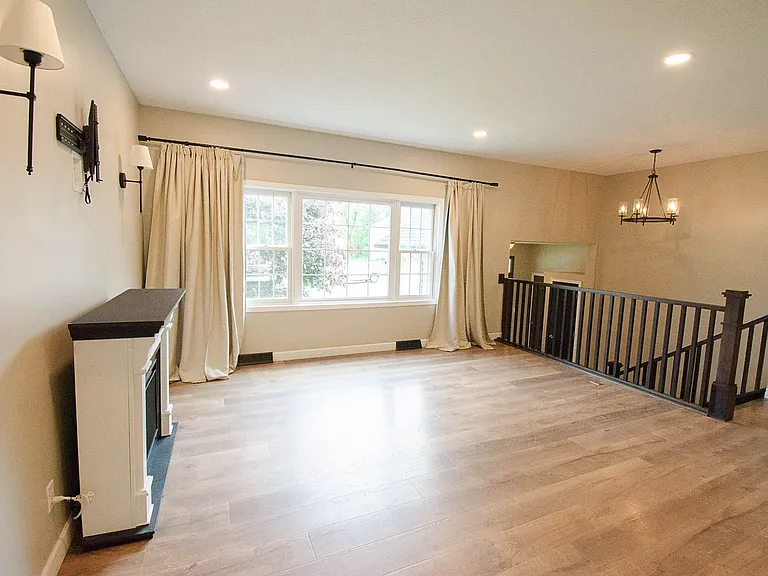 2107 Ponderosa Dr SW — Photo 4