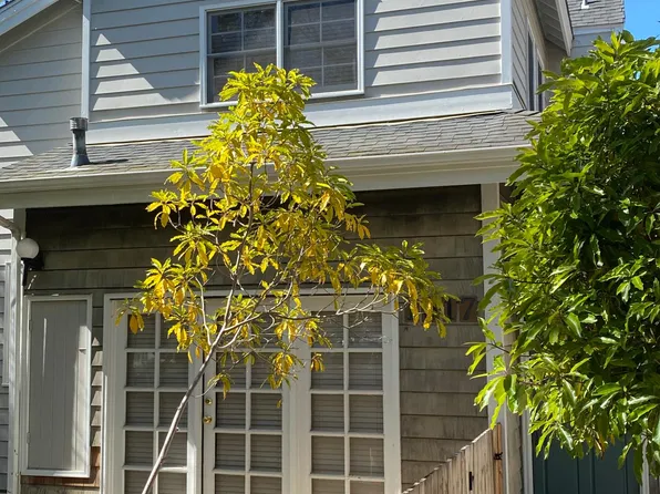 1617 Chapala St APT A, Santa Barbara, CA 93101