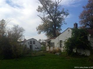 7910 County Line Rd, Sellersburg, IN 47172