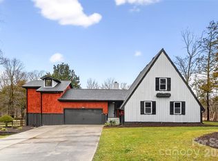 10054 Four Mile Creek Rd, Charlotte, NC 28277