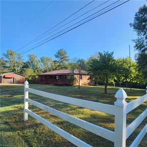 350 Hogan Bowers Rd, Thomasville, NC, 27360