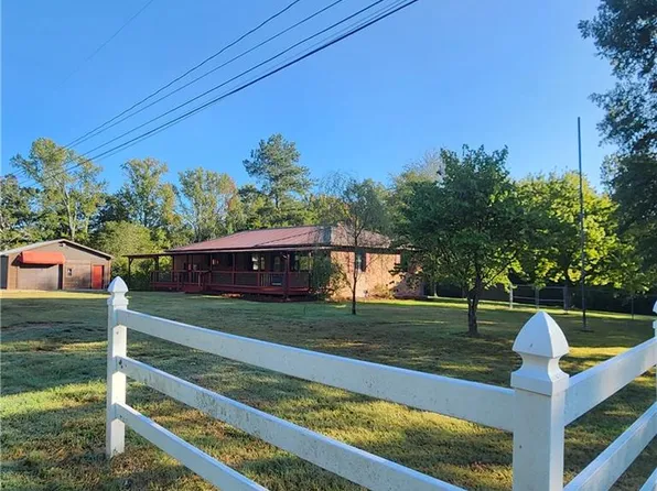 350 Hogan Bowers Rd, Thomasville, NC 27360
