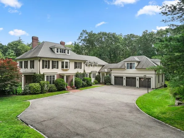 111 Lake St, Sherborn, MA 01770