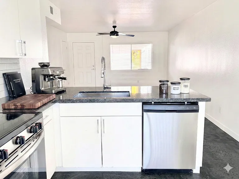 Fairmount Villas — Photo 28