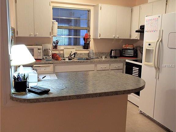 5th image of 1904 Canterbury Ln Unit 19