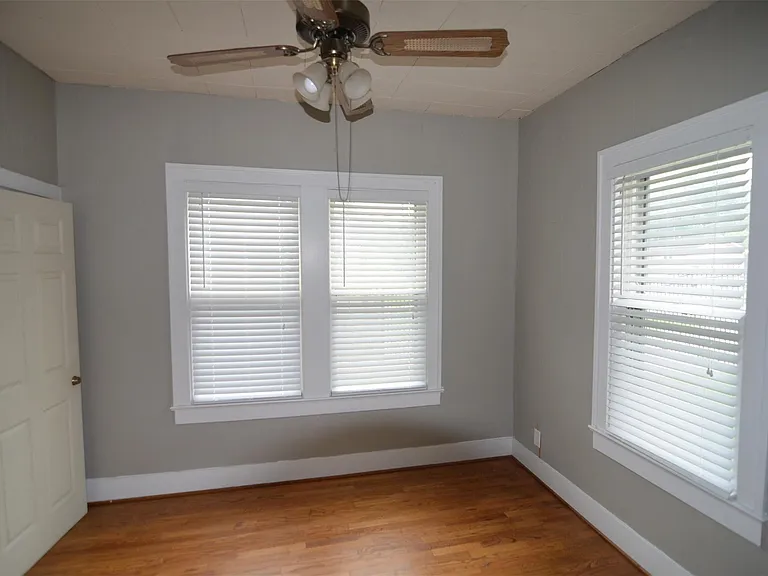 321 Dorchester St — Photo 12