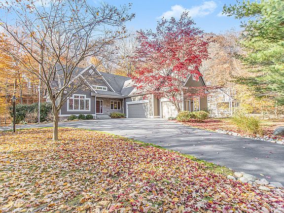 2nd image of 6697 Forest Beach Dr