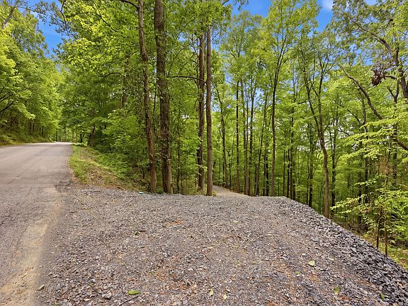 3rd image of 168 County Rd