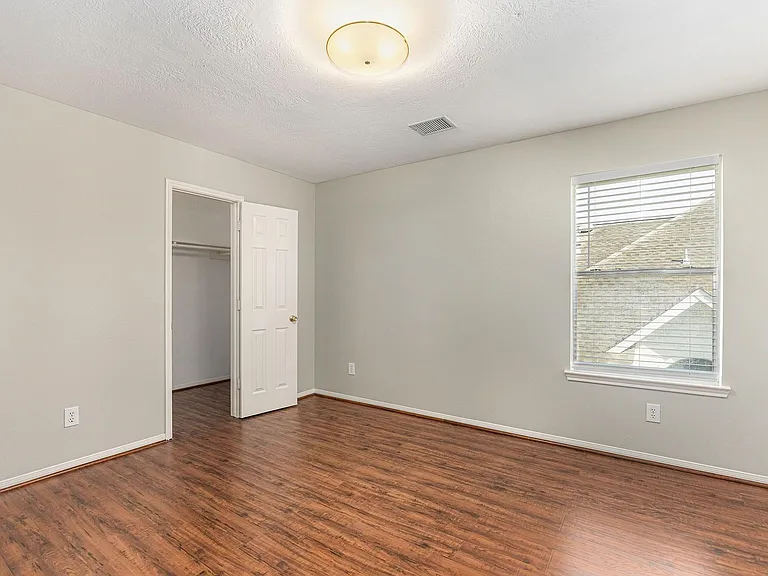 3603 NE Beacon Hill Dr — Photo 21