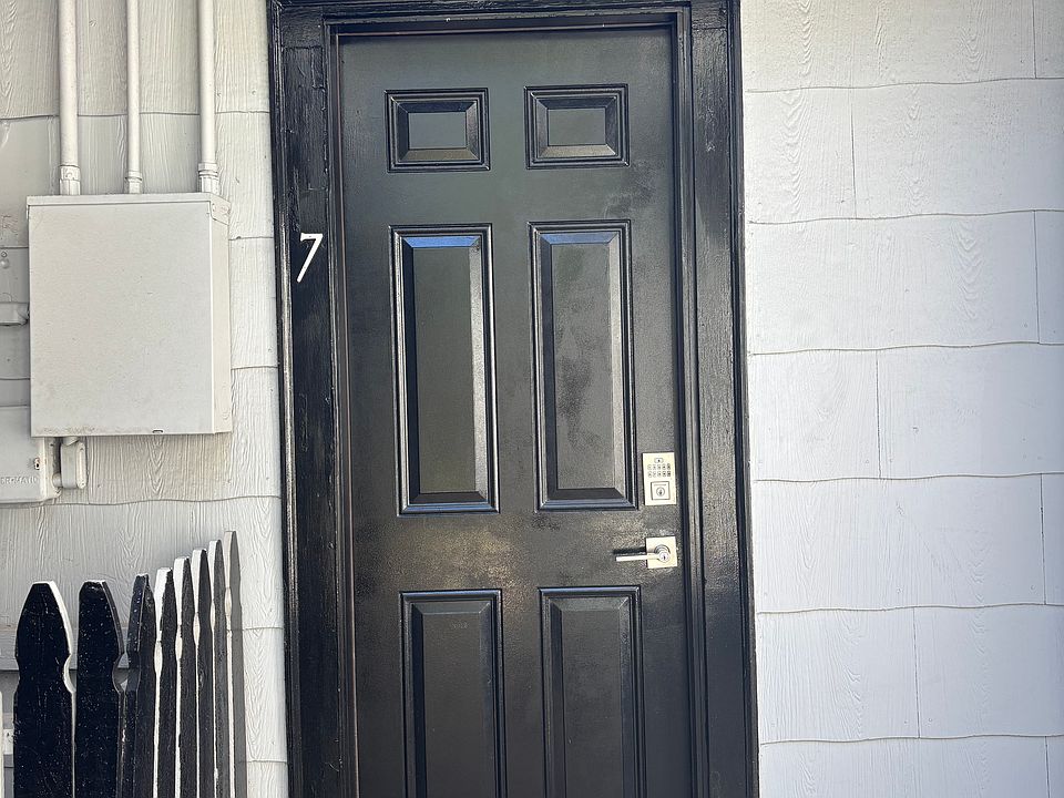 1st image of 274 Cliff Dr APT 7