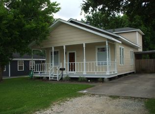 420 S 13th St, Nederland, TX 77627