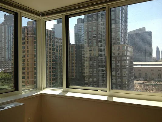 Rented by Windsor Property Management | media 9