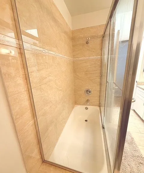5300 Fairview Blvd #19 — Photo 6