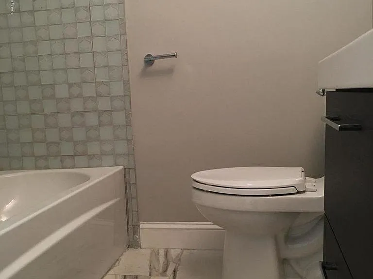 538 Nebraska Ave — Photo 10