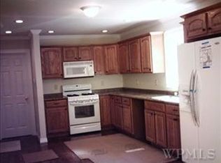 22 Gray St, Poughkeepsie, NY 12603
