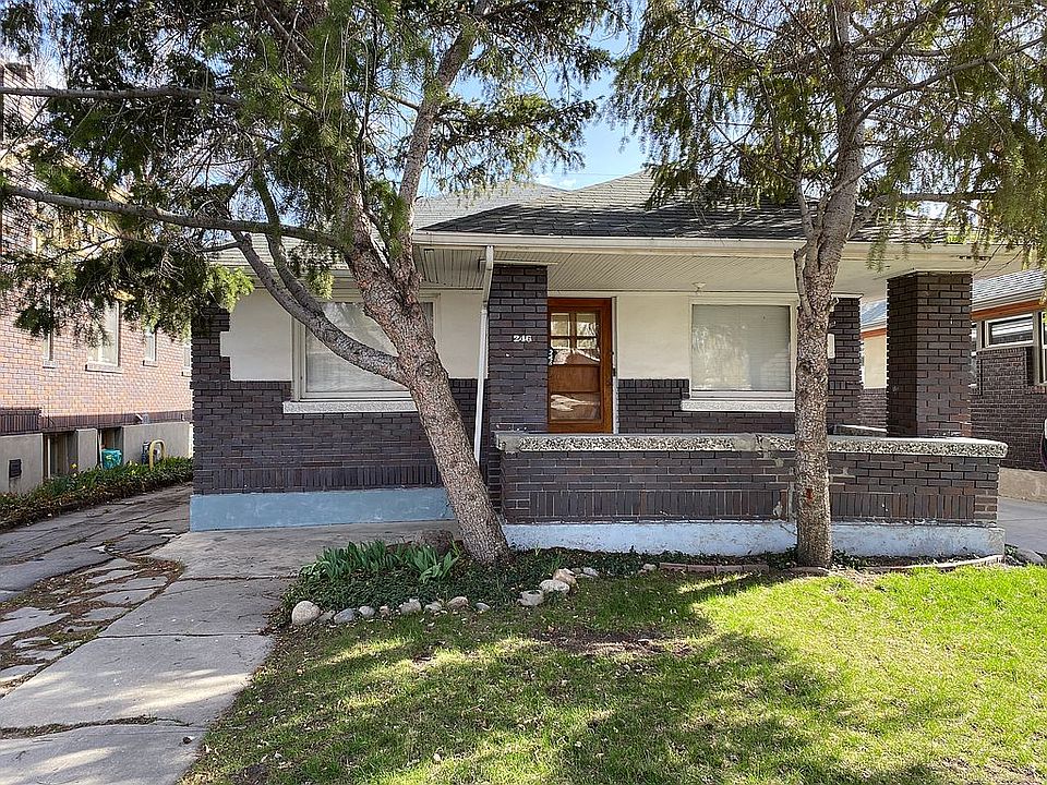 1st image of 246 E Belmont Ave