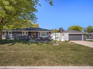 971 Sund St, Neenah, WI 54956