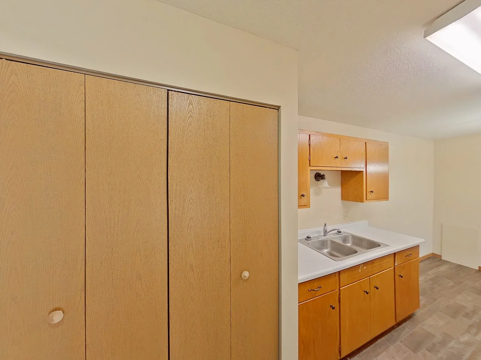 Hoven Lane — Photo 3
