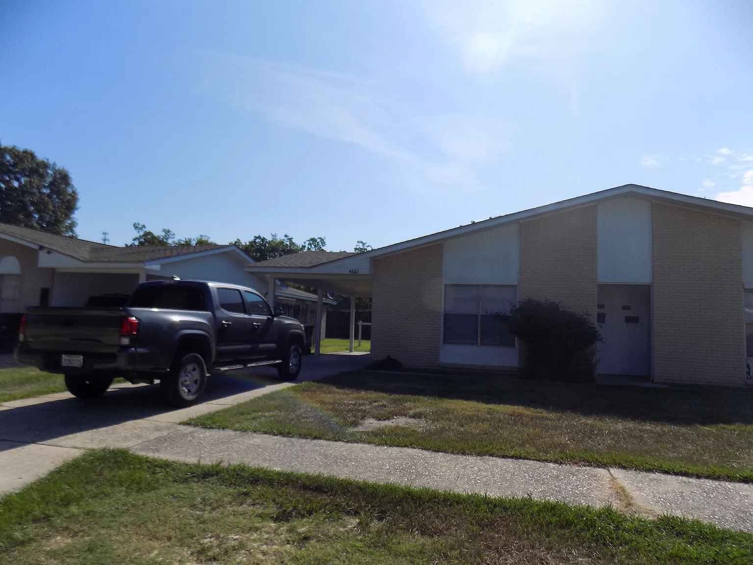 3 bed, 1364 sqft, $1,400 — Photo 1