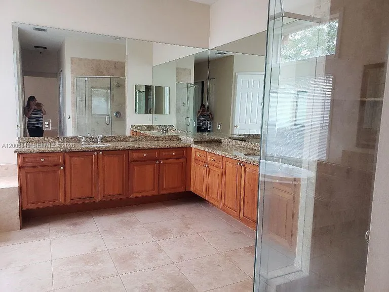 6352 Squirewood Way — Photo 12